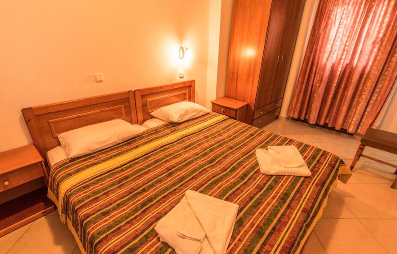 Delfini Hotel Skala Potamia  Buitenkant foto