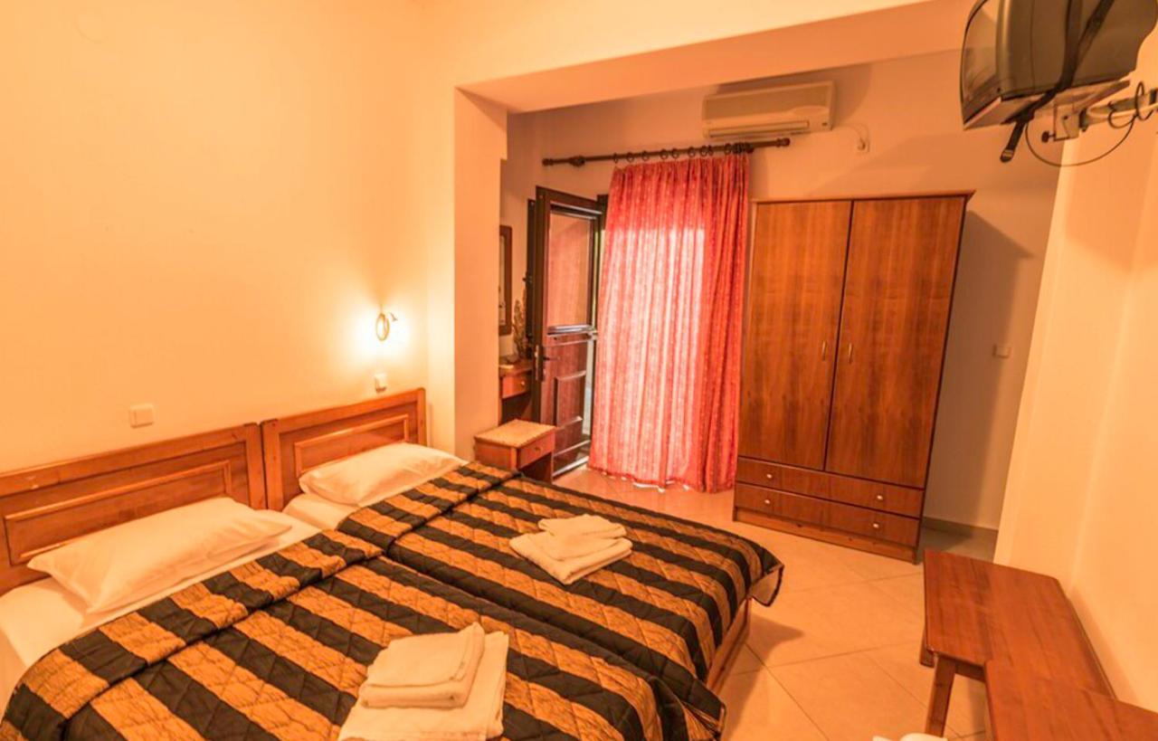 Delfini Hotel Skala Potamia  Buitenkant foto