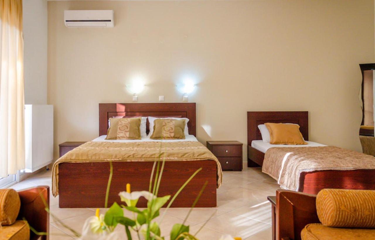 Delfini Hotel Skala Potamia  Buitenkant foto