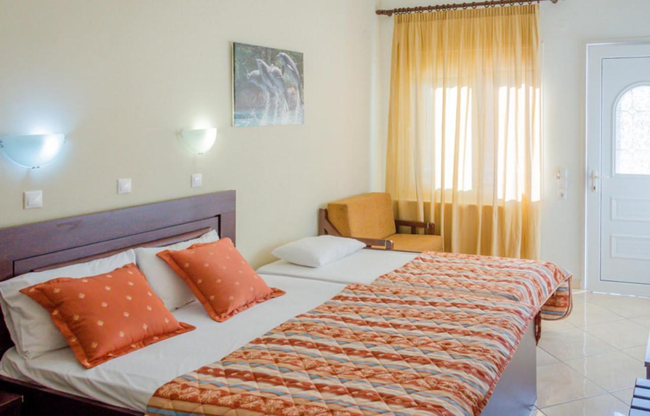 Delfini Hotel Skala Potamia  Buitenkant foto