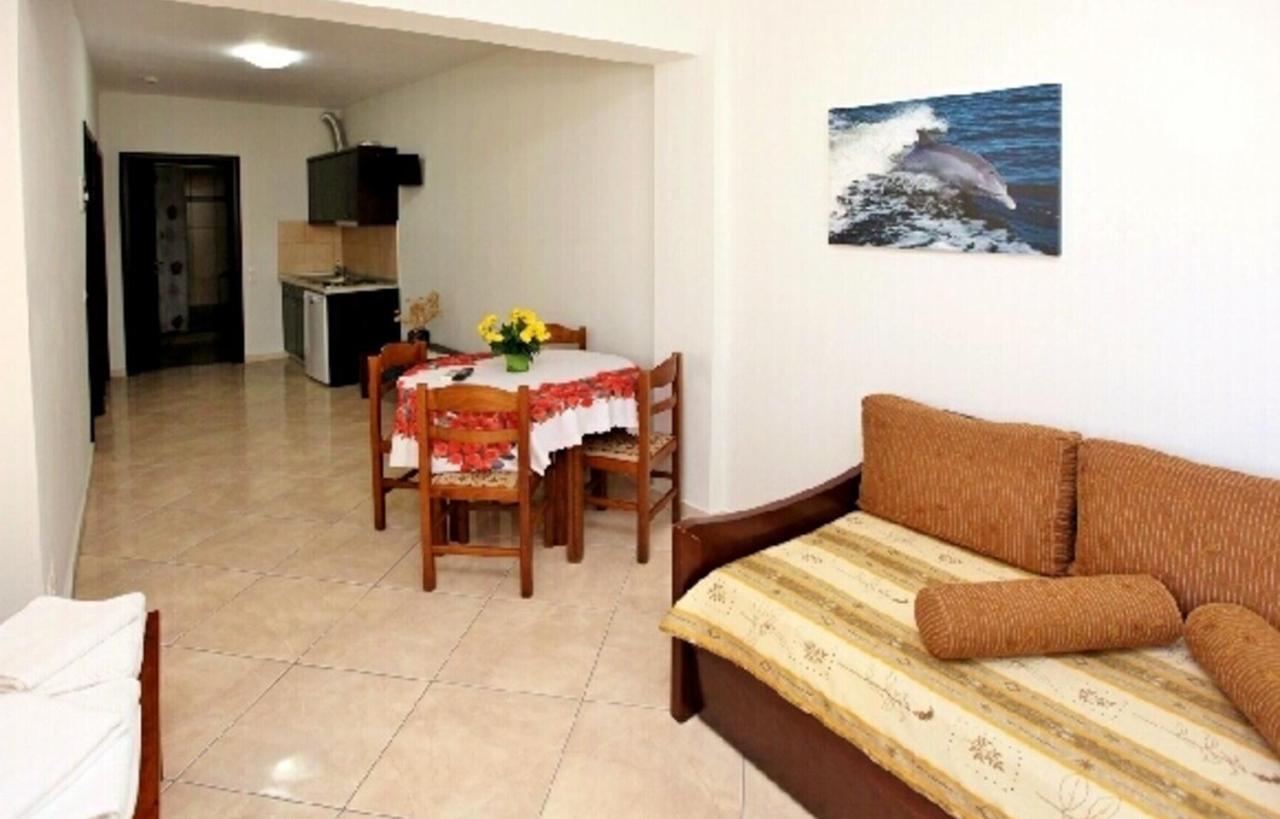 Delfini Hotel Skala Potamia  Buitenkant foto