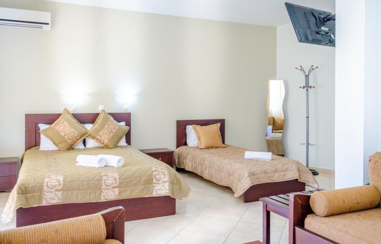 Delfini Hotel Skala Potamia  Buitenkant foto